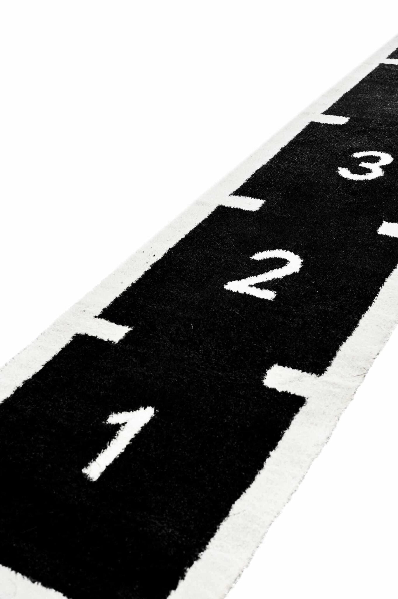Relva Preta c/ Numeração (rolo 1×10 m) – piso funcional para ginásio & treino