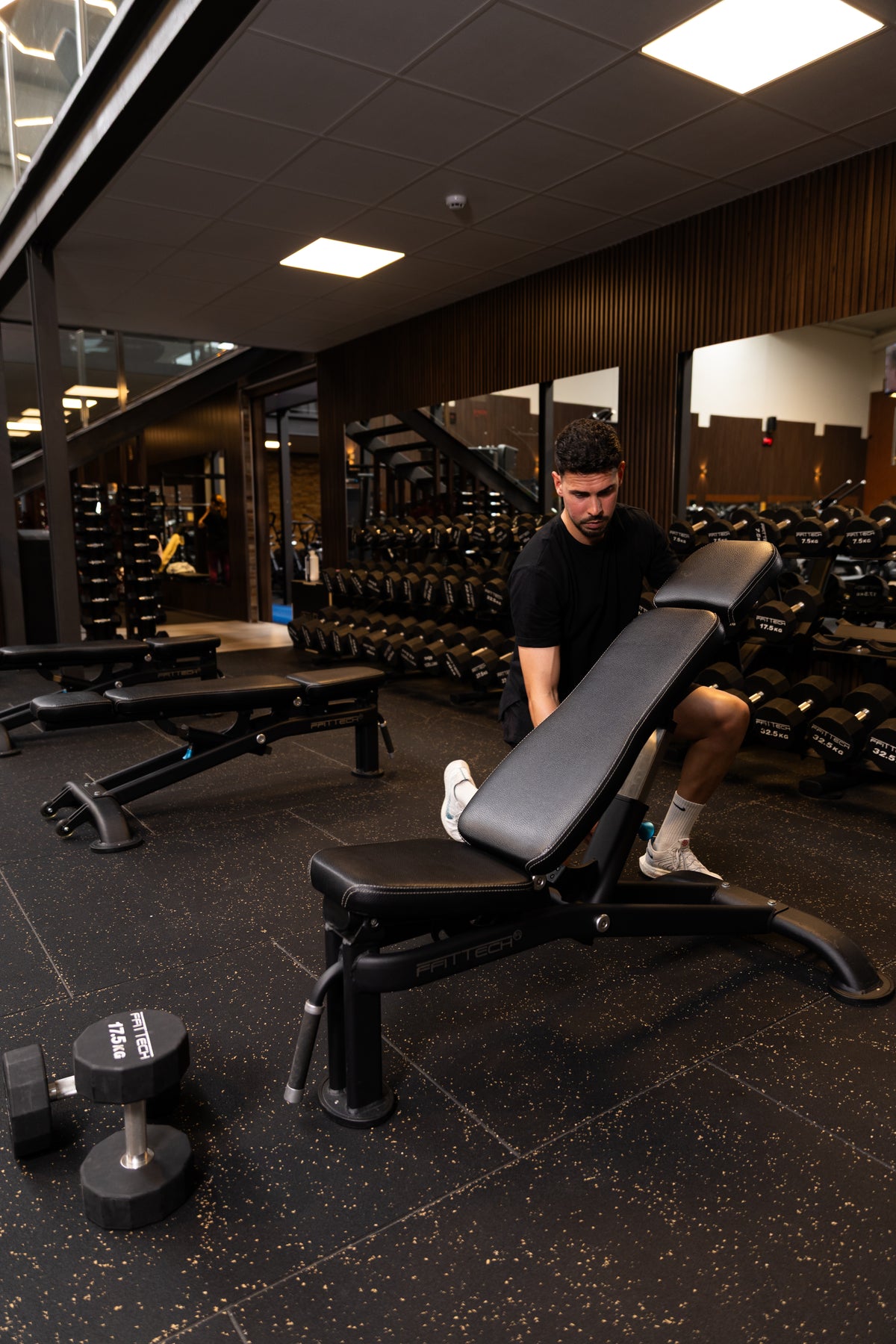 Fixed-weight W-barbells